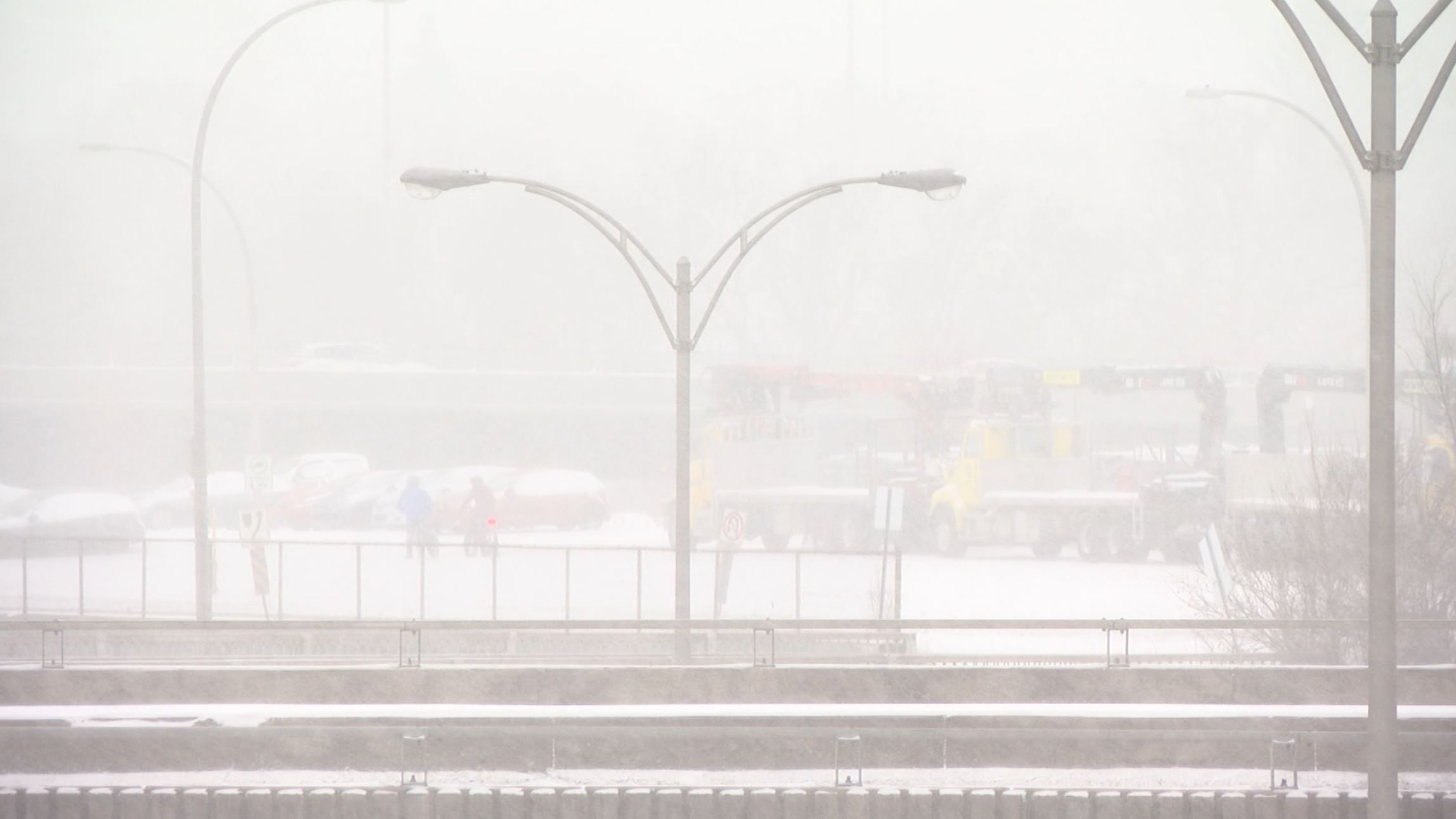 Tempête hivernale des conditions routières difficiles à prévoir TVA