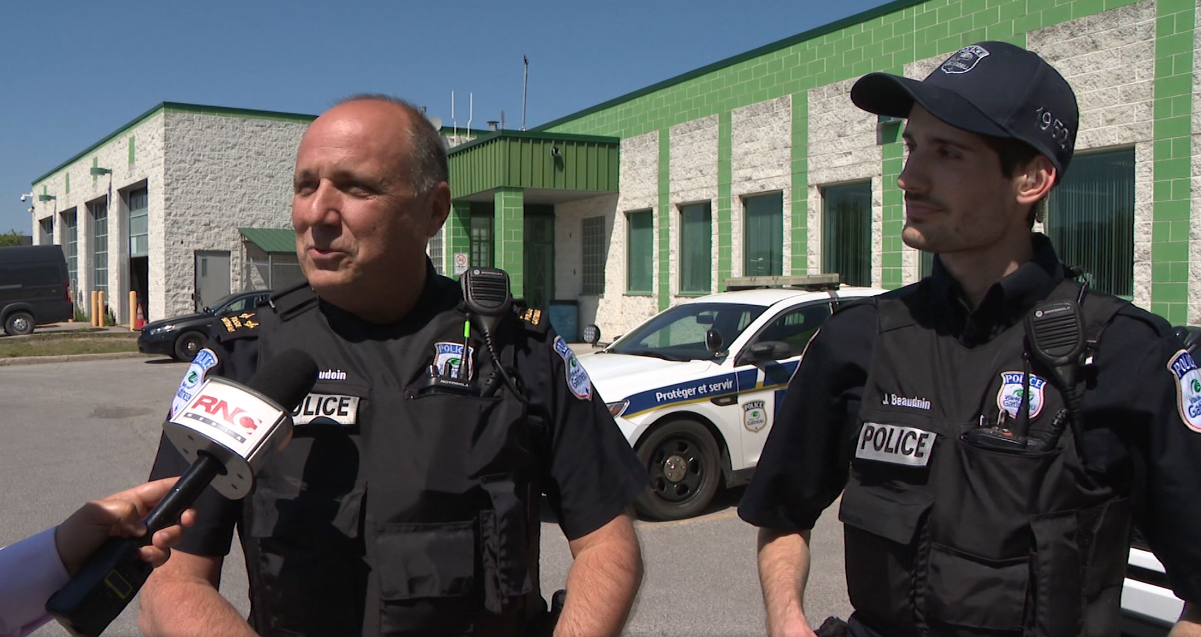 Police de Gatineau: un dernier quart de patrouille pour le directeur et ...