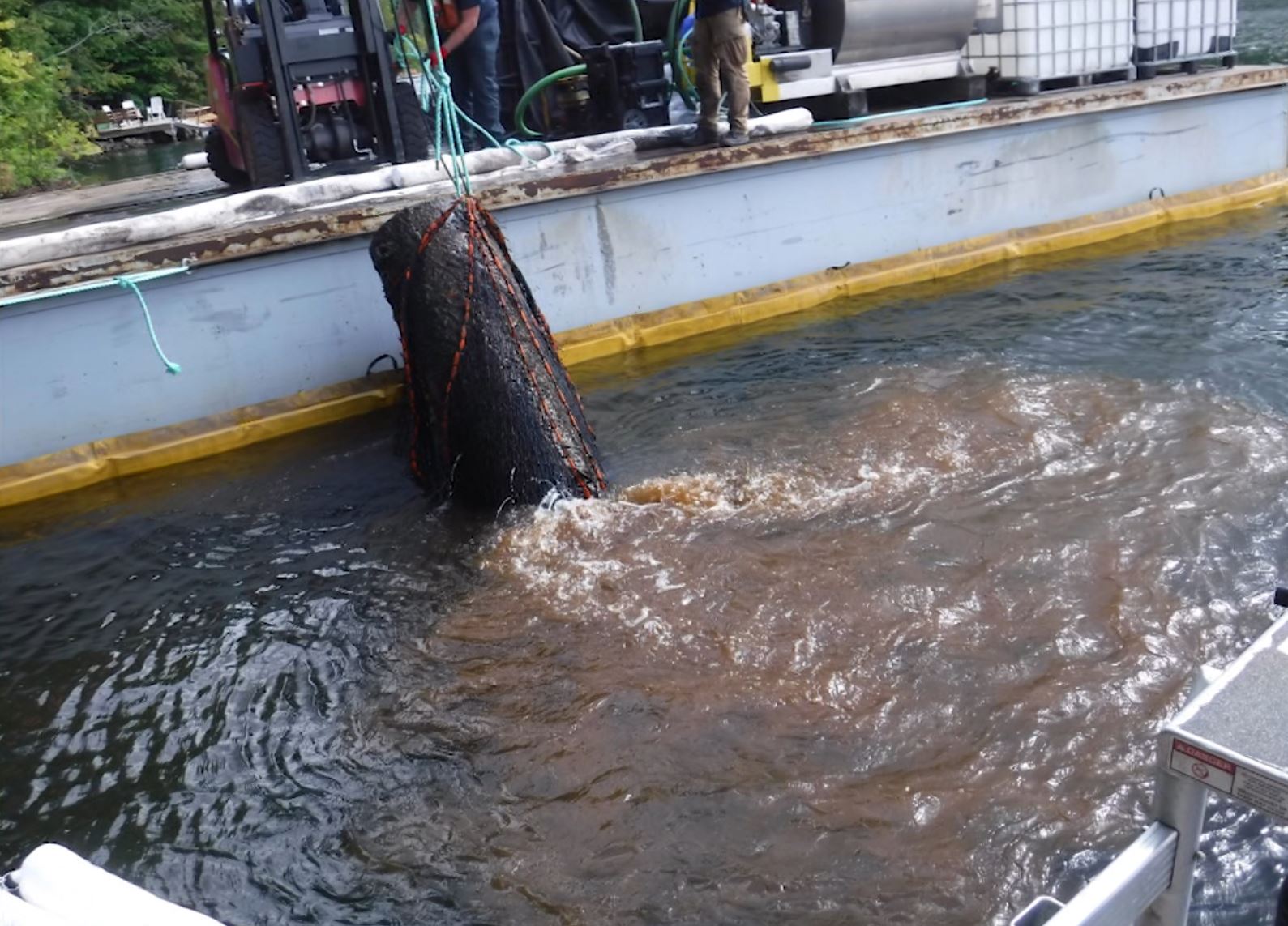 L'AngeGardien des barils de pétrole extraits du lac Donaldson TVA