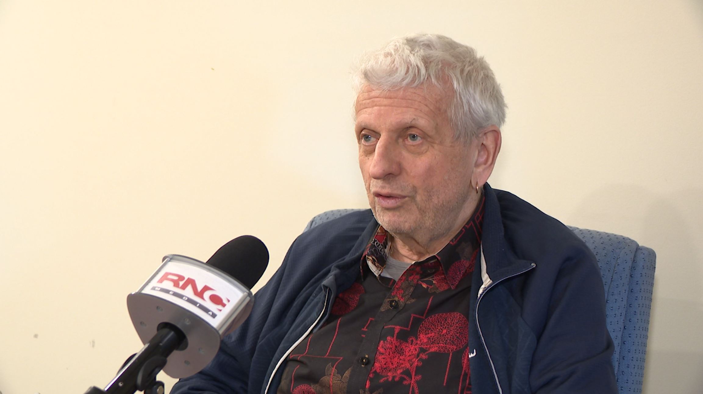 Enjeu d'immigration: le permis de travail du Dr Simchowitz serait ...